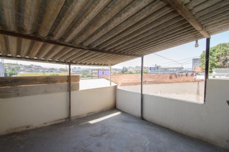 Casa à venda com 211m², 3 quartos e 1 vagaÁrea de Serviço
