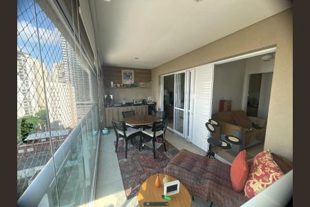 Apartamento à venda com 2 quartos, 74m² em Jardim das Acacias, São Paulo