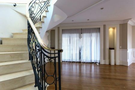 Apartamento para alugar com 546m², 4 quartos e 6 vagas