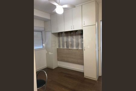 Apartamento à venda com 72m², 2 quartos e 1 vaga