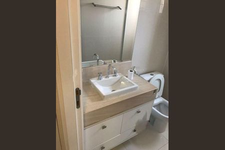 Apartamento à venda com 72m², 2 quartos e 1 vaga