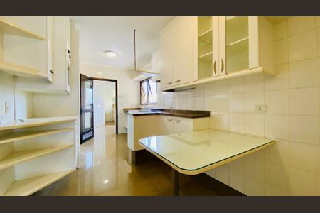 Apartamento à venda com 3 quartos, 135m² em Brooklin, São Paulo