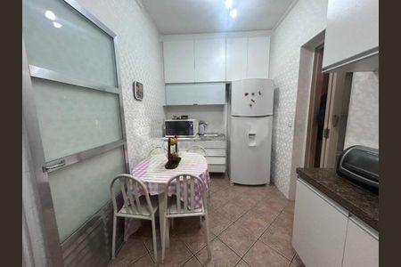 Casa à venda com 97m², 2 quartos e 2 vagas