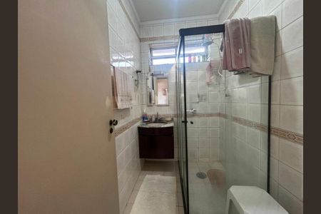 Casa à venda com 97m², 2 quartos e 2 vagas