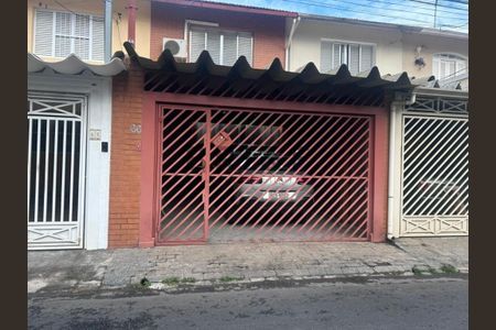 Casa à venda com 97m², 2 quartos e 2 vagas