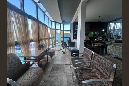 Casa à venda com 5 quartos, 559m² em Vila Tramontano, São Paulo