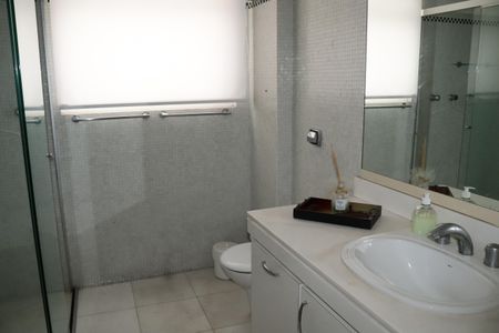 Apartamento para alugar com 2982m², 3 quartos e 2 vagasBanheiro da Suíte 2