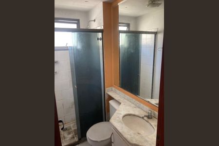 Banheiro de apartamento à venda com 3 quartos, 71m² em Vila Palmeiras, São Paulo