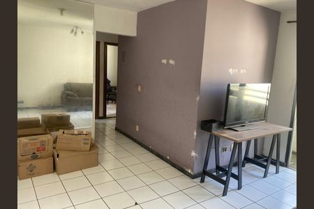 Sala de apartamento à venda com 3 quartos, 71m² em Vila Palmeiras, São Paulo
