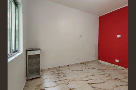 Casa à venda com 98m², 2 quartos e 1 vagaSala