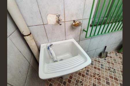 Casa à venda com 98m², 2 quartos e 1 vagaÁrea de Serviço