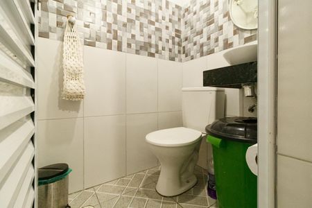 Casa à venda com 160m², 3 quartos e 1 vaga Casa à venda com 160m², 3 quartos e 1 vagaBanheiro de serviço