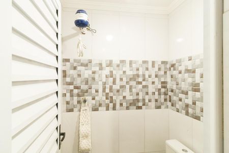 Casa à venda com 160m², 3 quartos e 1 vaga Casa à venda com 160m², 3 quartos e 1 vagaBanheiro de serviço