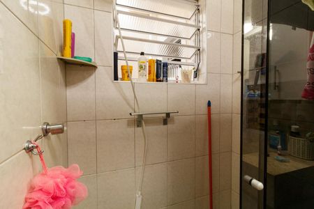 Casa à venda com 160m², 3 quartos e 1 vaga Casa à venda com 160m², 3 quartos e 1 vagaBanheiro