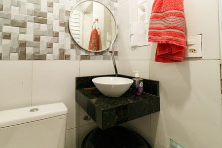Casa à venda com 160m², 3 quartos e 1 vaga Casa à venda com 160m², 3 quartos e 1 vagaBanheiro de serviço
