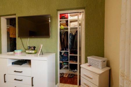 Casa à venda com 160m², 3 quartos e 1 vaga Casa à venda com 160m², 3 quartos e 1 vagaSuíte - Closet