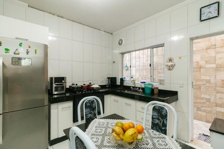 Casa à venda com 160m², 3 quartos e 1 vaga Casa à venda com 160m², 3 quartos e 1 vagaCozinha