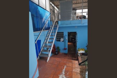 Casa à venda com 128m², 3 quartos e 1 vaga Casa à venda com 128m², 3 quartos e 1 vagaEscada - Acesso Terraço