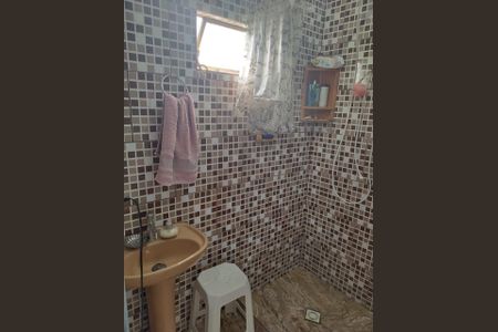 Casa à venda com 128m², 3 quartos e 1 vaga Casa à venda com 128m², 3 quartos e 1 vagaBanheiro de Serviço