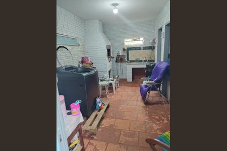 Casa à venda com 128m², 3 quartos e 1 vaga Casa à venda com 128m², 3 quartos e 1 vagaÁrea de Serviço