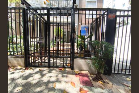 Apartamento para alugar com 69m², 2 quartos e 2 vagasFachada + Plaquinha