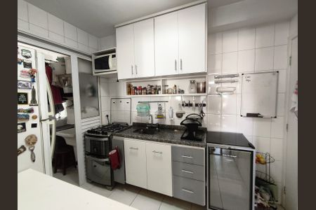 Apartamento para alugar com 69m², 2 quartos e 2 vagasCozinha