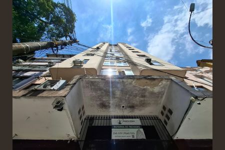 Apartamento à venda com 70m², 2 quartos e sem vagaFachada