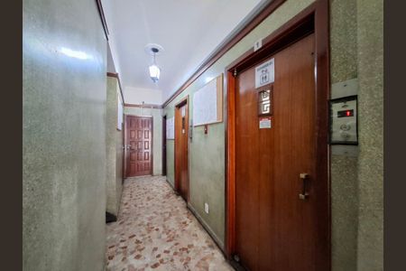 Apartamento à venda com 70m², 2 quartos e sem vagaCorredor do prédio