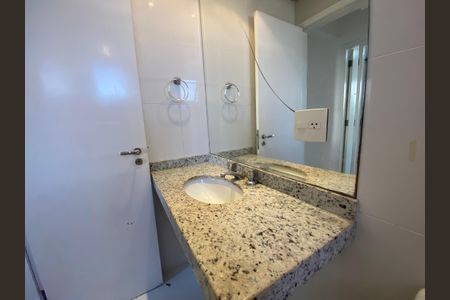 Apartamento para alugar com 74m², 3 quartos e 2 vagasBanheiro Social