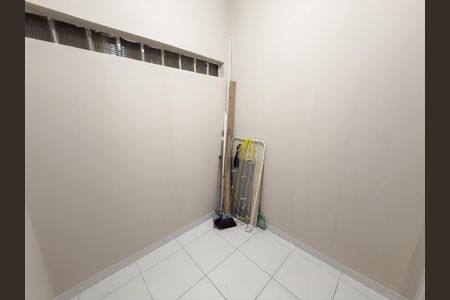 Apartamento para alugar com 75m², 2 quartos e sem vagaQuarto de Serviço