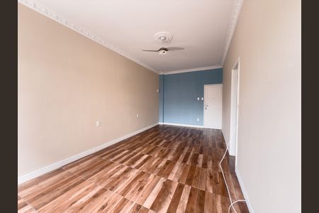 Apartamento para alugar com 75m², 2 quartos e sem vagaSala