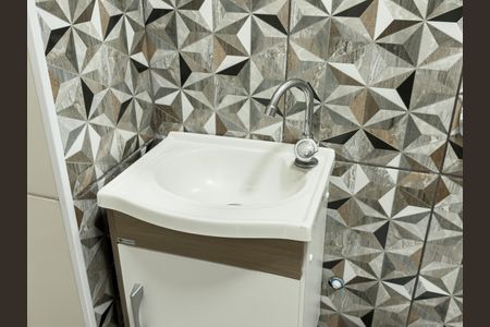 Apartamento para alugar com 75m², 2 quartos e sem vagaBanheiro