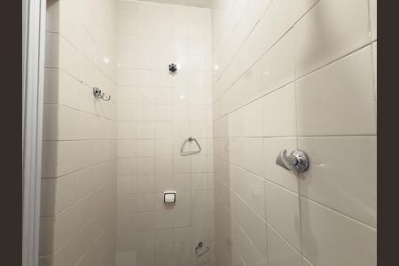 Apartamento para alugar com 75m², 2 quartos e sem vagaBanheiro de Serviço