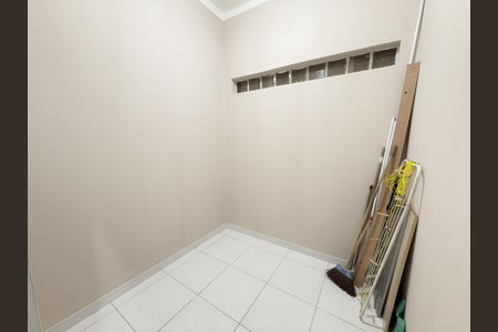 Apartamento para alugar com 75m², 2 quartos e sem vagaQuarto de Serviço