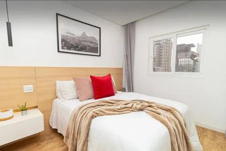 Apartamento à venda com 2 quartos, 75m² em Itaim Bibi, São Paulo