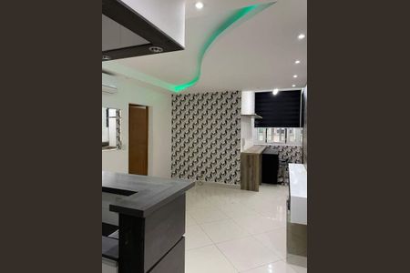 Apartamento à venda com 72m², 2 quartos e sem vaga