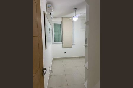 Apartamento à venda com 72m², 2 quartos e sem vaga