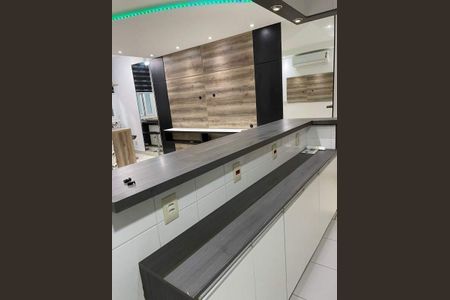 Apartamento à venda com 72m², 2 quartos e sem vaga