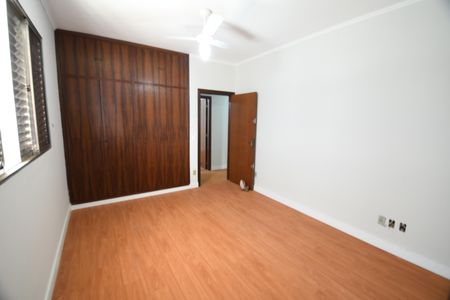 Casa à venda com 280m², 3 quartos e 2 vagasSuíte 3