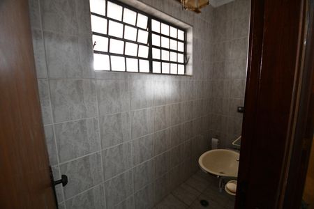 Casa à venda com 280m², 3 quartos e 2 vagasLavabo