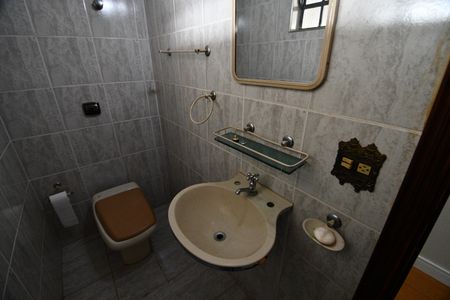 Casa à venda com 280m², 3 quartos e 2 vagasLavabo