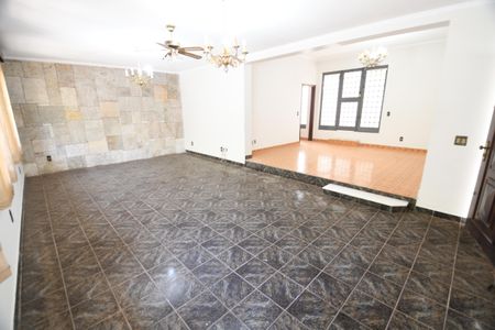 Sala de casa à venda com 3 quartos, 280m² em Cidade Universitária, Campinas