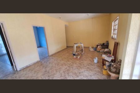 Casa à venda com 3 quartos, 300m² em Vargem Pequena, Rio de Janeiro