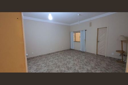 Casa à venda com 3 quartos, 300m² em Vargem Pequena, Rio de Janeiro