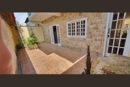 Casa à venda com 3 quartos, 300m² em Vargem Pequena, Rio de Janeiro