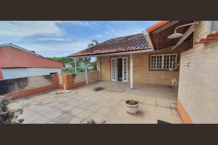 Casa à venda com 3 quartos, 300m² em Vargem Pequena, Rio de Janeiro