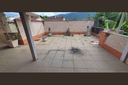 Casa à venda com 3 quartos, 300m² em Vargem Pequena, Rio de Janeiro