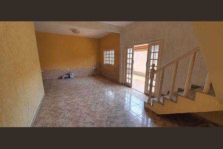 Casa à venda com 3 quartos, 300m² em Vargem Pequena, Rio de Janeiro