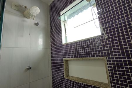 Casa de condomínio à venda com 230m², 3 quartos e 1 vaga Casa de condomínio à venda com 230m², 3 quartos e 1 vagaBanheiro da Suíte 1