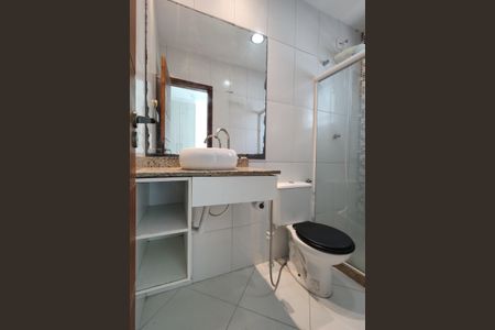 Casa de condomínio à venda com 230m², 3 quartos e 1 vagaBanheiro da Suíte 2